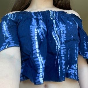 Blue tie dye flowly crop top